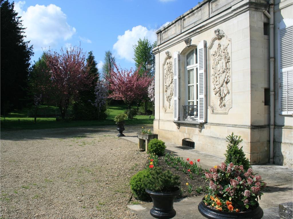 Chateau Du Clos Mortier Saint-Dizier Buitenkant foto